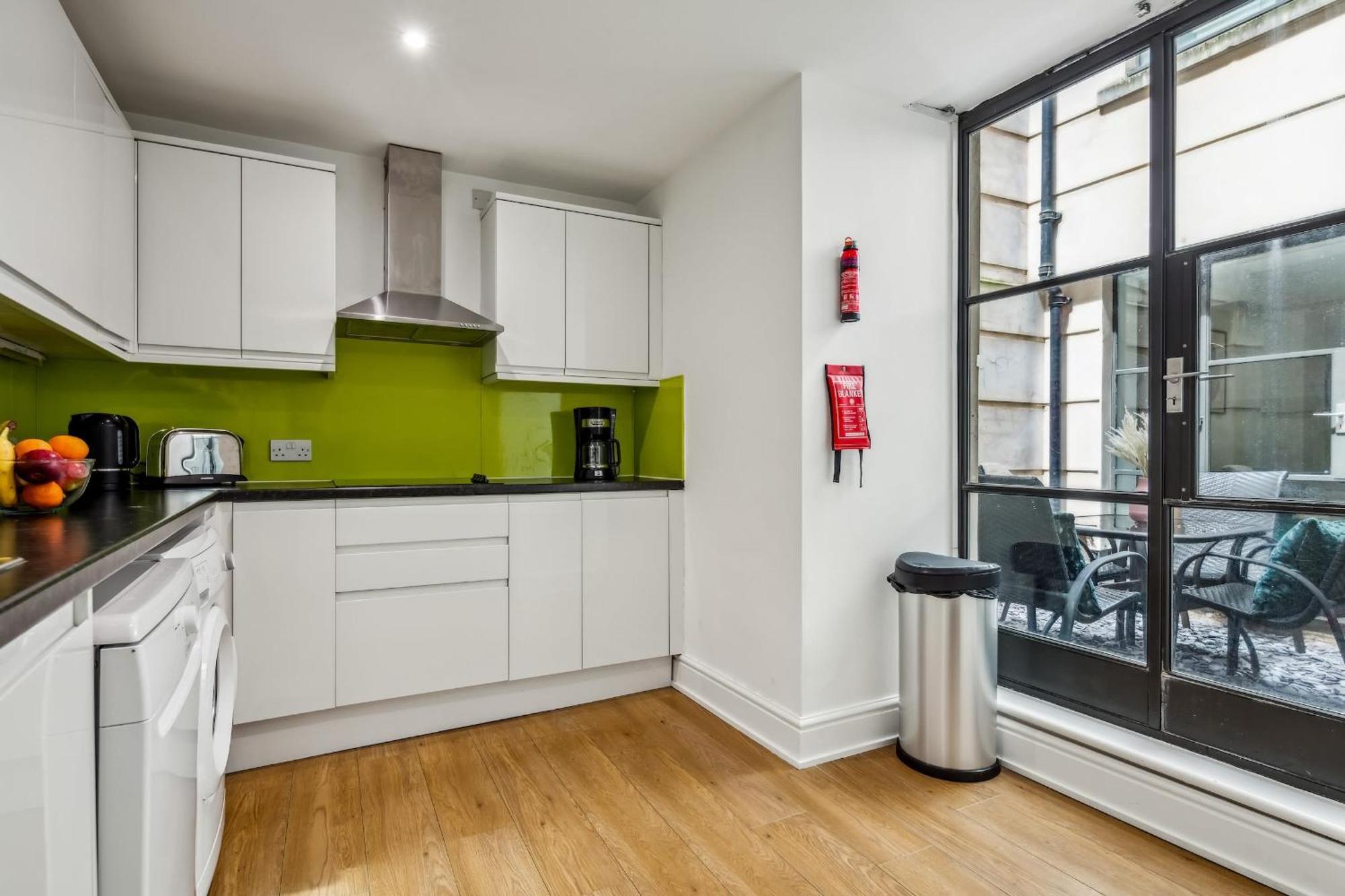 Bnbnova - Holborn & With Patio * London